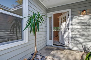 Front Entry Detail
