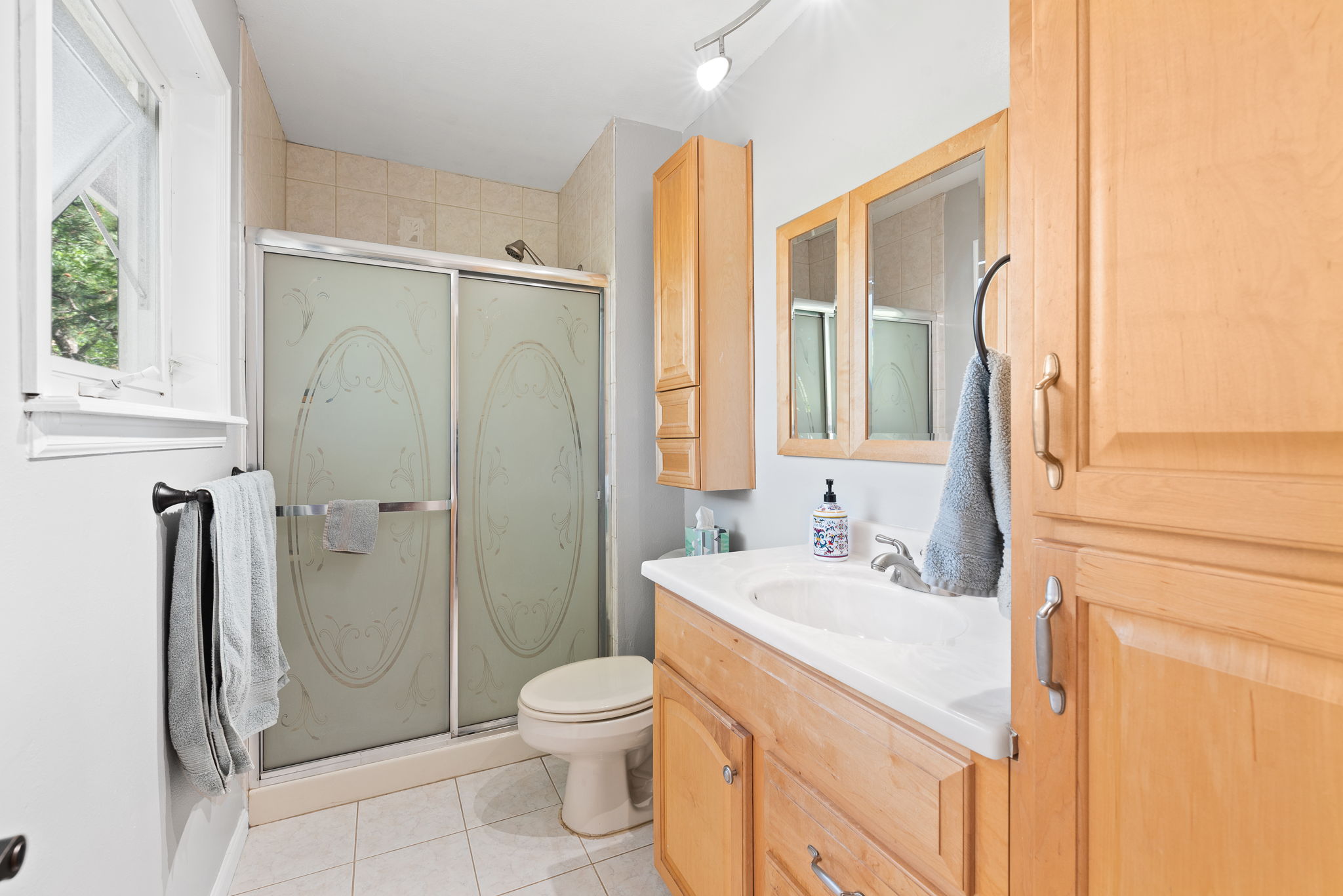 9782 Meade Cir, Westminster, CO 80031, US Photo 24