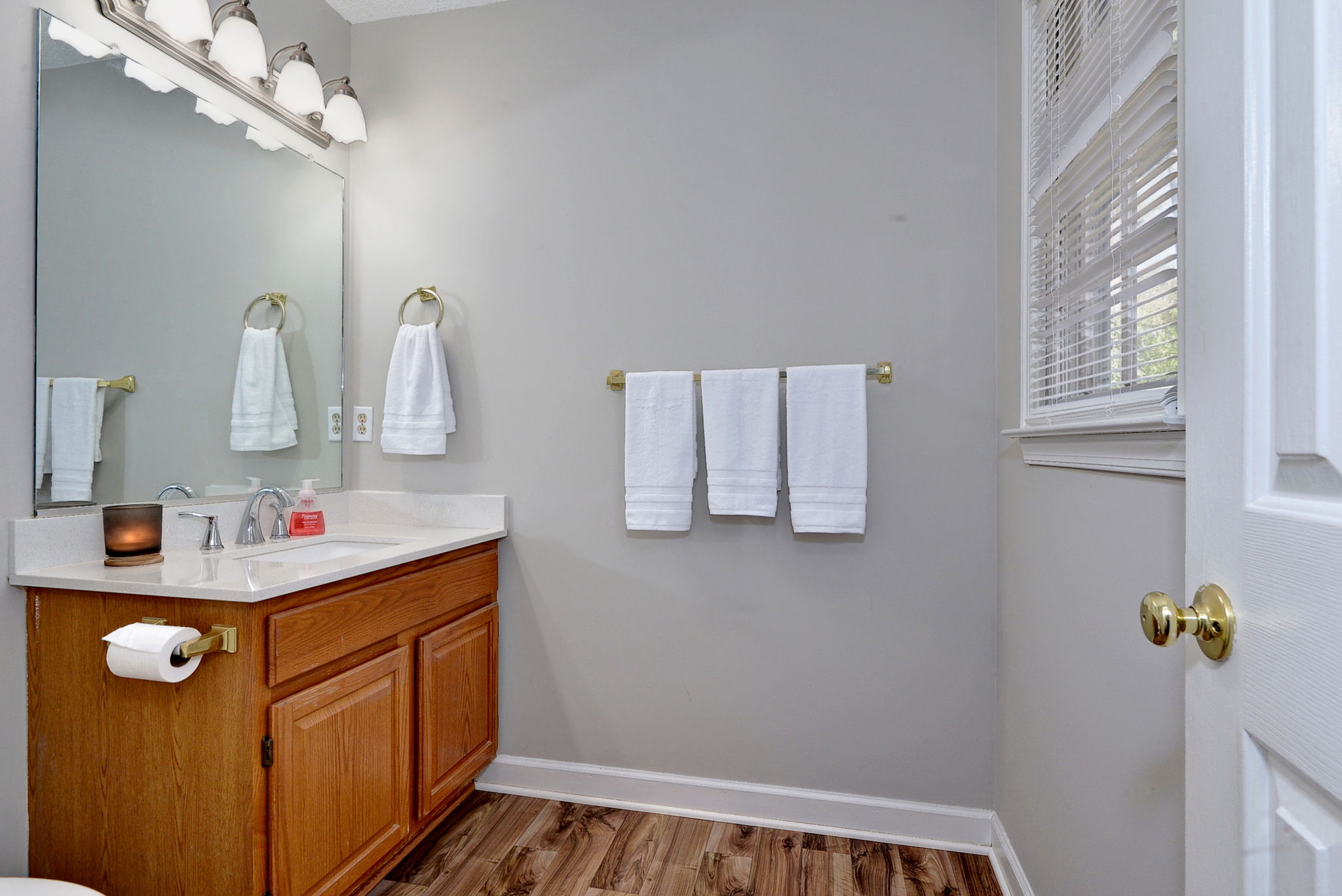 408 Peachtree Ln, Yorktown, VA 23693, US Photo 19