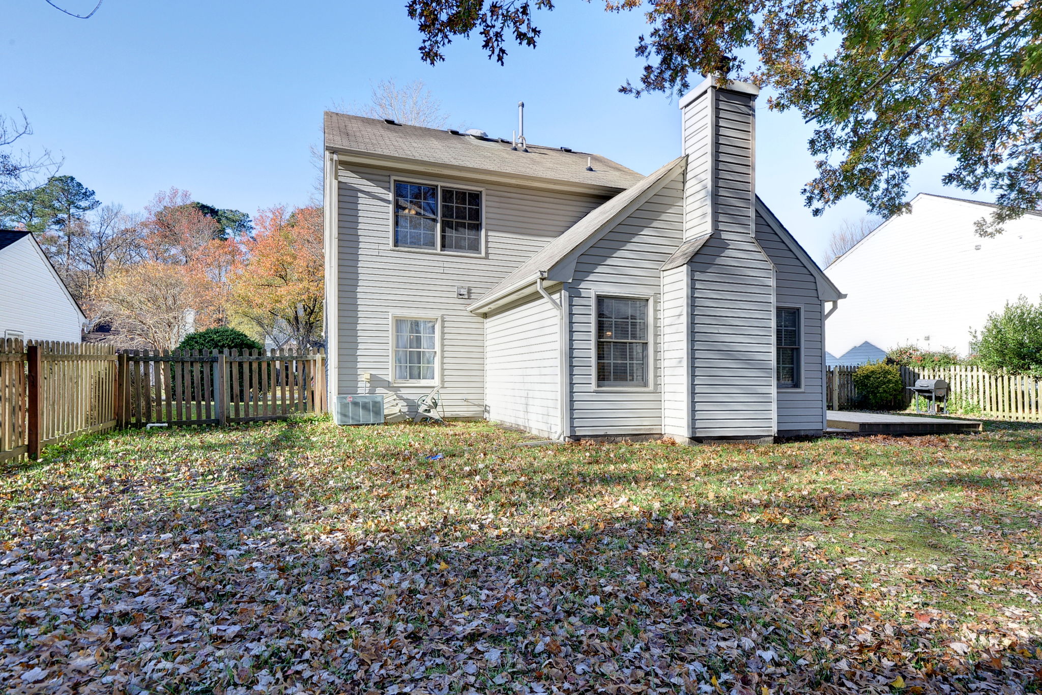 408 Peachtree Ln, Yorktown, VA 23693, US Photo 33
