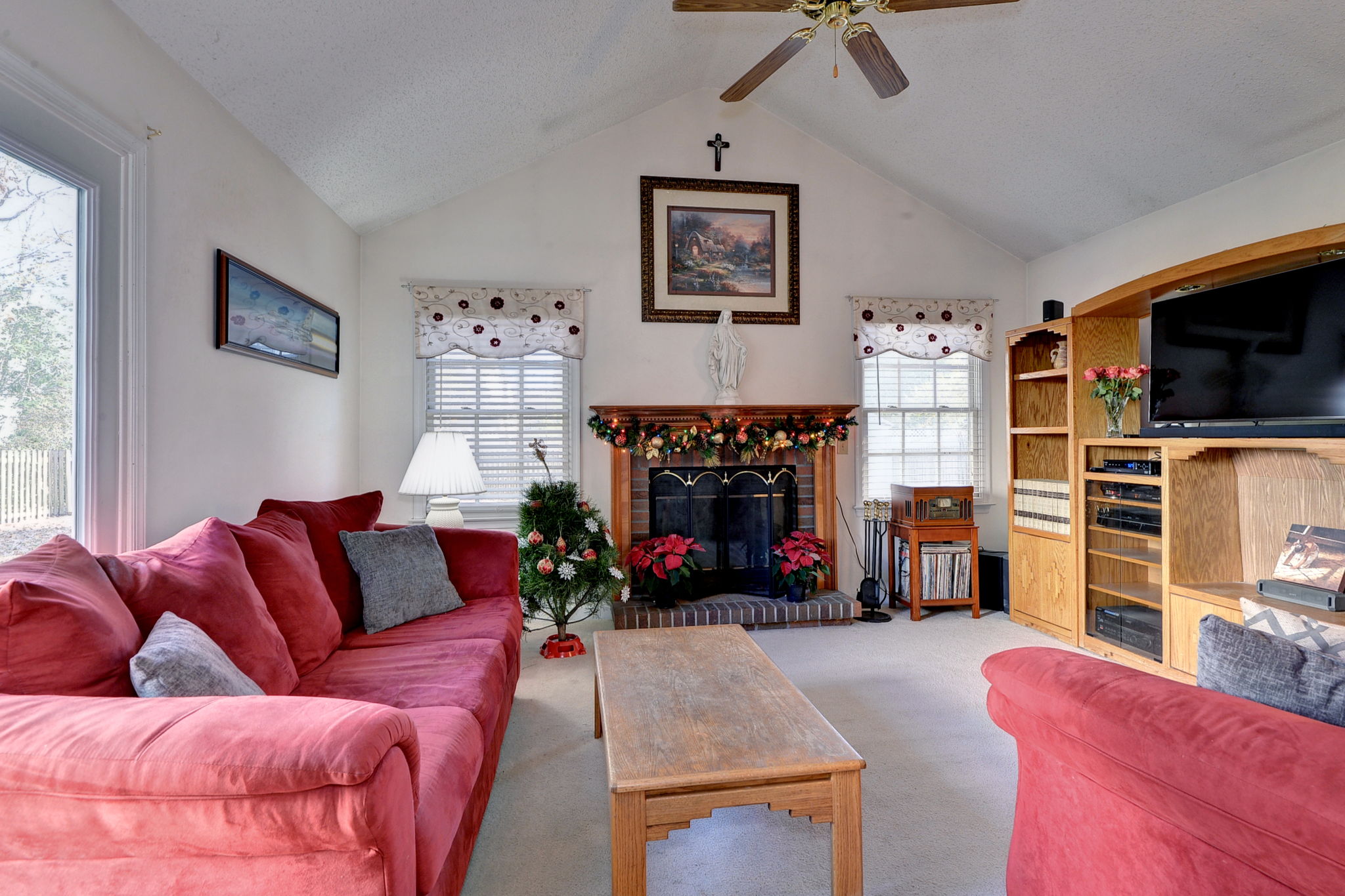 408 Peachtree Ln, Yorktown, VA 23693, US Photo 17