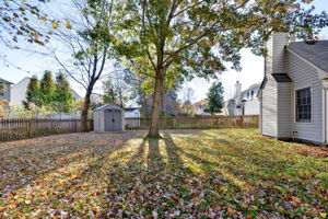 408 Peachtree Ln, Yorktown, VA 23693, US Photo 27
