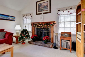408 Peachtree Ln, Yorktown, VA 23693, US Photo 17