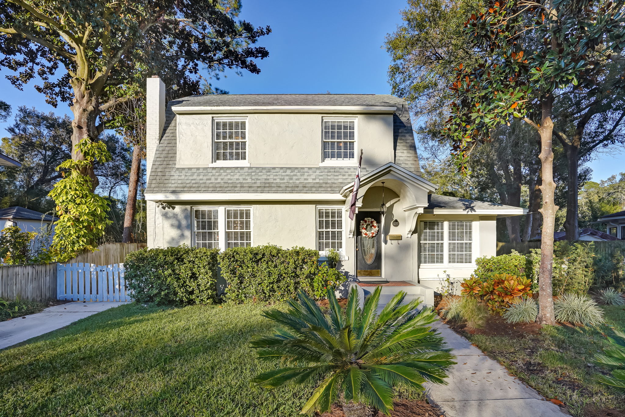 Welcome to 1277 Hollywood Avenue