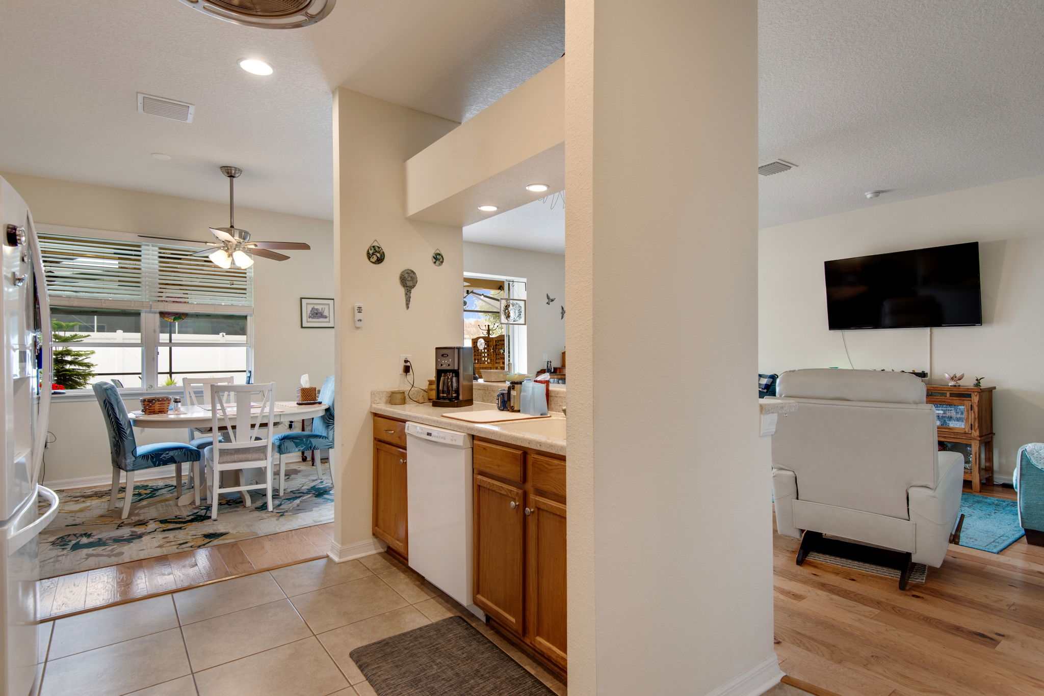 1205 Spotted Lilac Ln, Plant City, FL 33563, US Photo 7