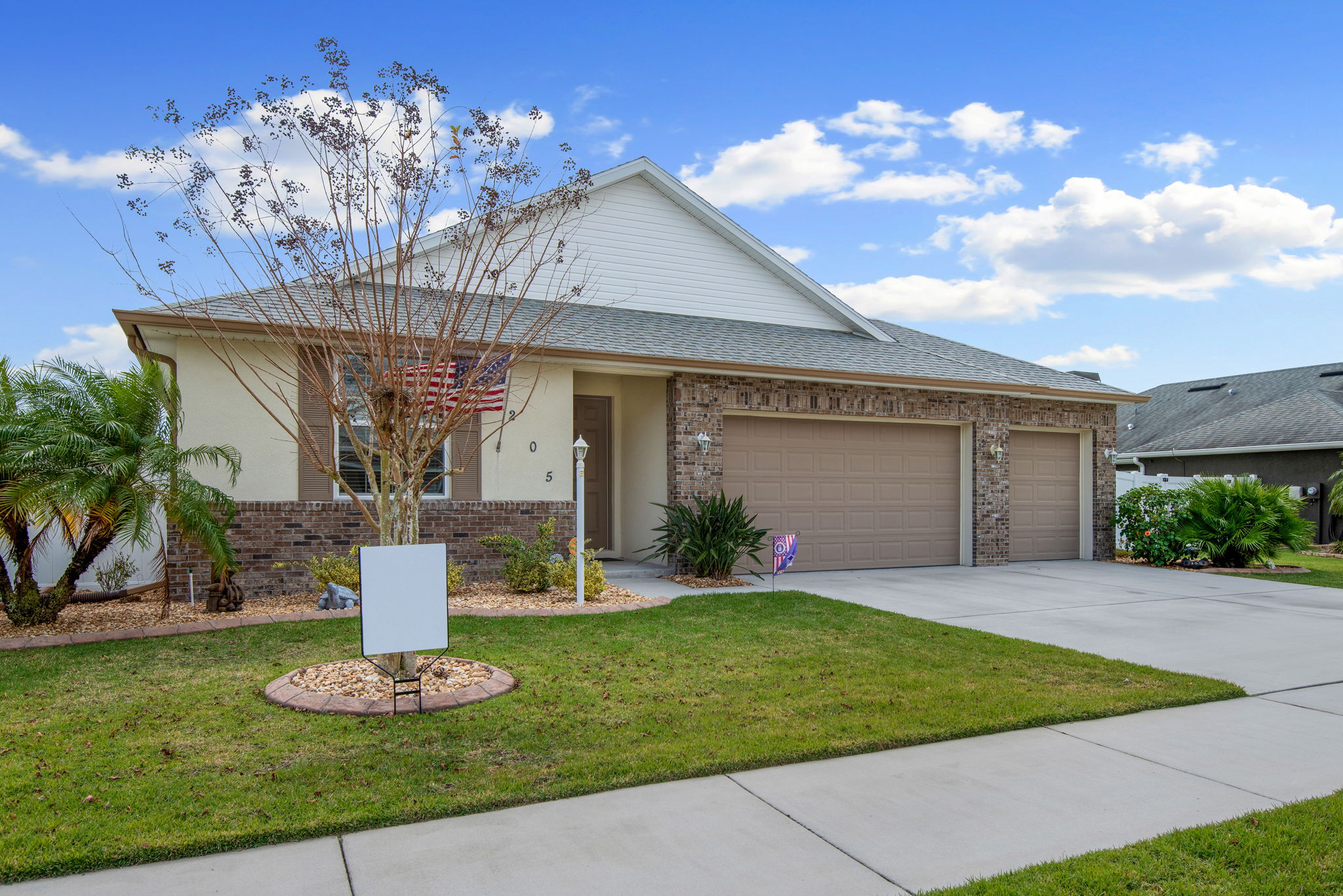 1205 Spotted Lilac Ln, Plant City, FL 33563, US