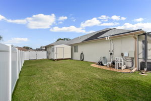 1205 Spotted Lilac Ln, Plant City, FL 33563, US Photo 24