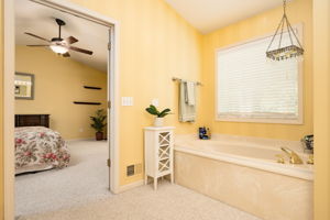 2608 Aubrey Dr, Orion Charter Township, MI 48360, USA Photo 32