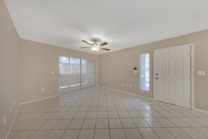 5710 E Tropicana Ave, Las Vegas, NV 89122, USA Photo 11