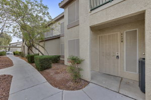 5710 E Tropicana Ave, Las Vegas, NV 89122, USA Photo 9