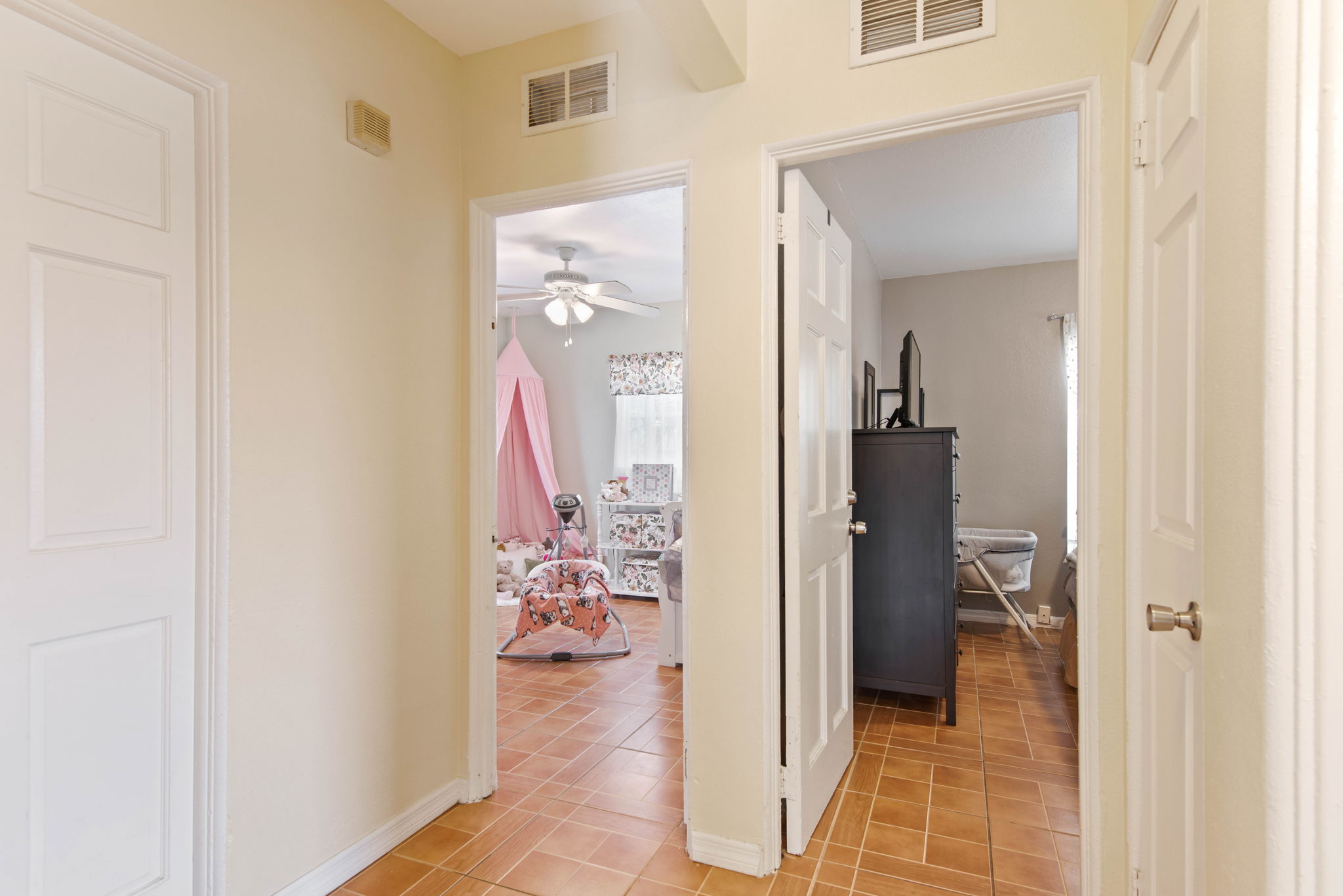 704 Lincoln Ave, Tarpon Springs, FL 34689 HDShowings Real Estate