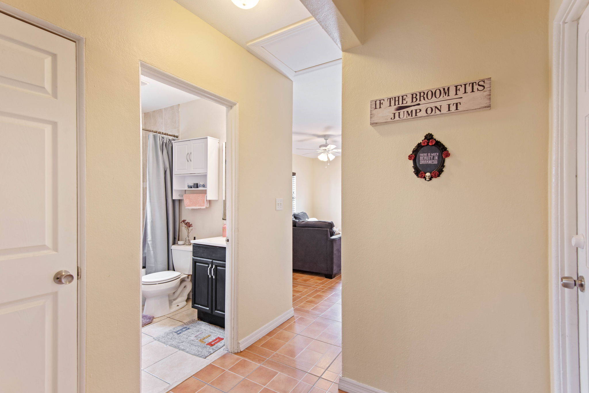 704 Lincoln Ave, Tarpon Springs, FL 34689 HDShowings Real Estate