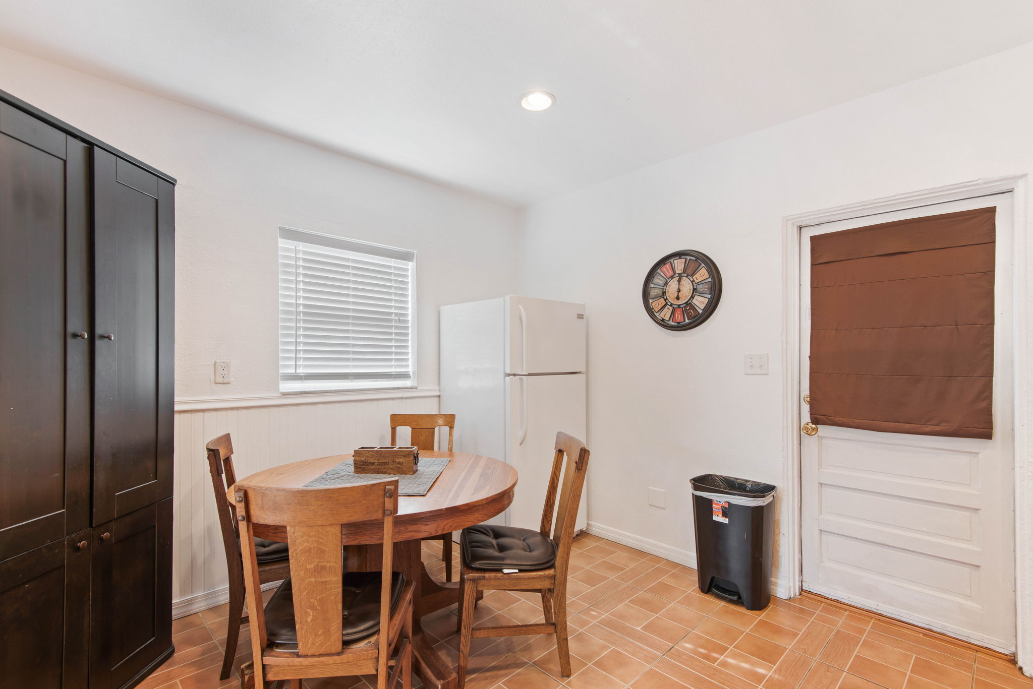 704 Lincoln Ave, Tarpon Springs, FL 34689 HDShowings Real Estate