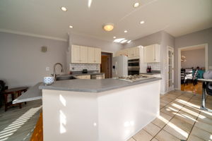 80 Olander Ln, Middletown, CT 06457, US Photo 16