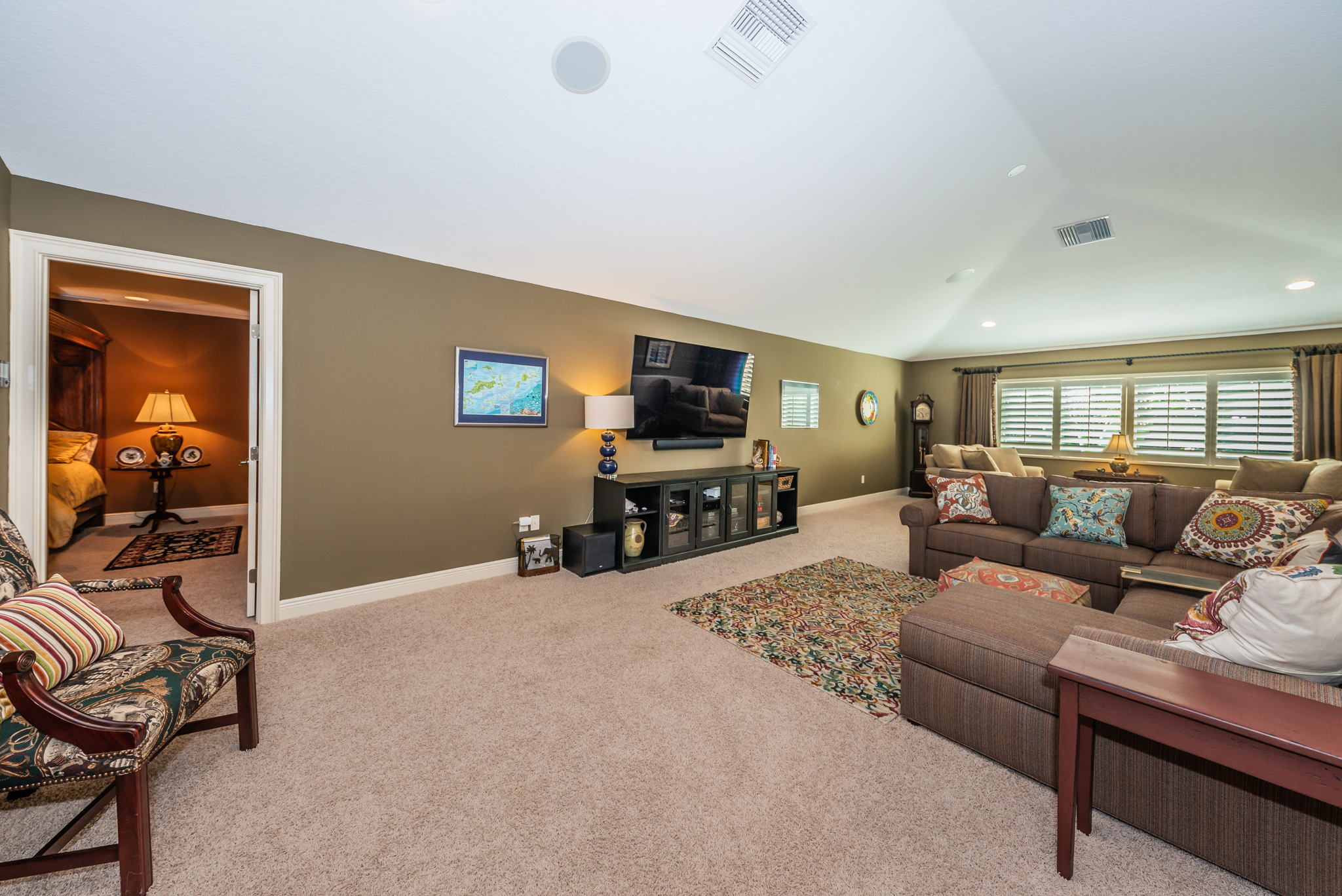 Upper Level Bonus Room4