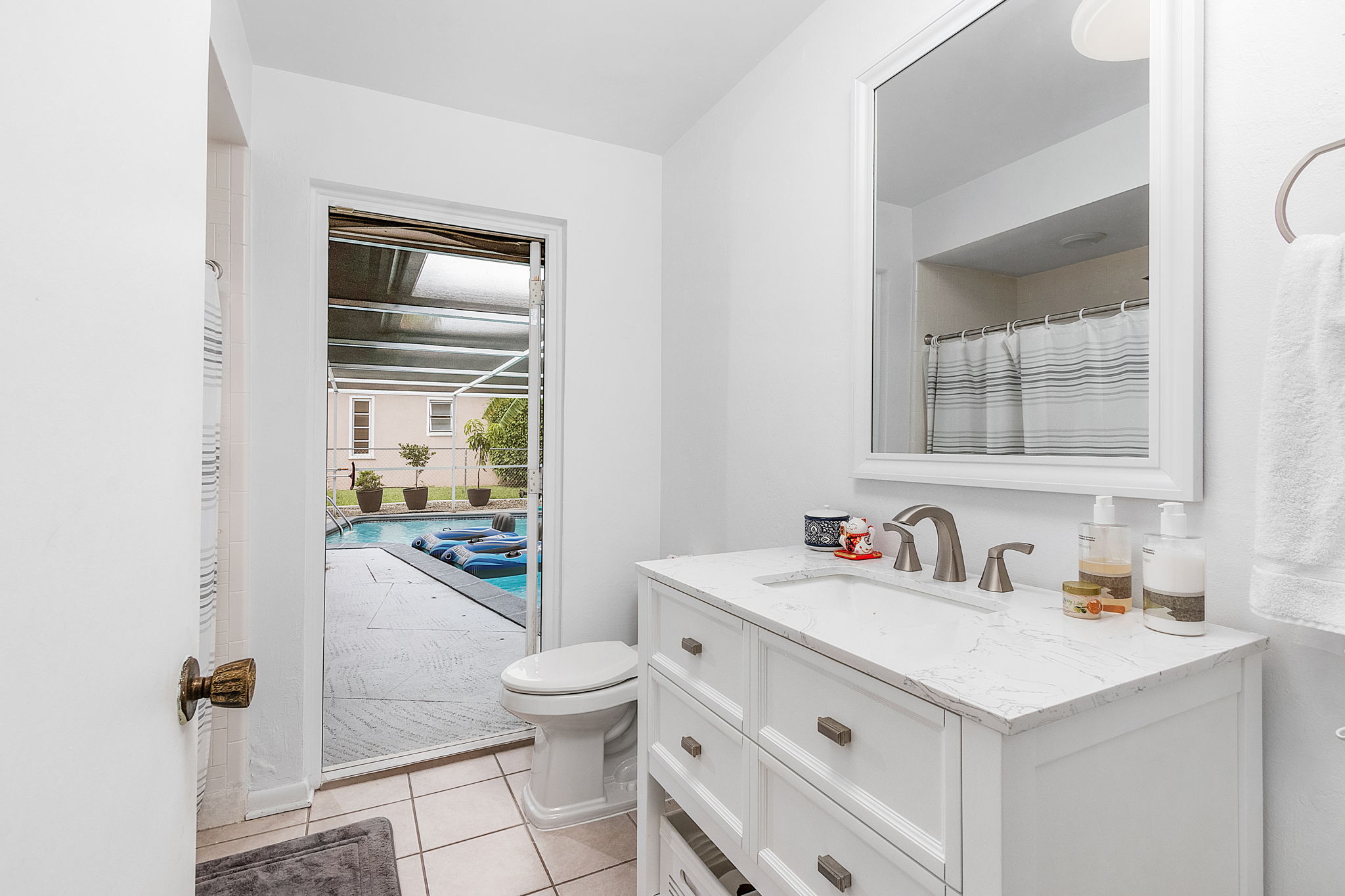 419 Pinecrest Ct, Cape Coral, FL 33904, USA Photo 7