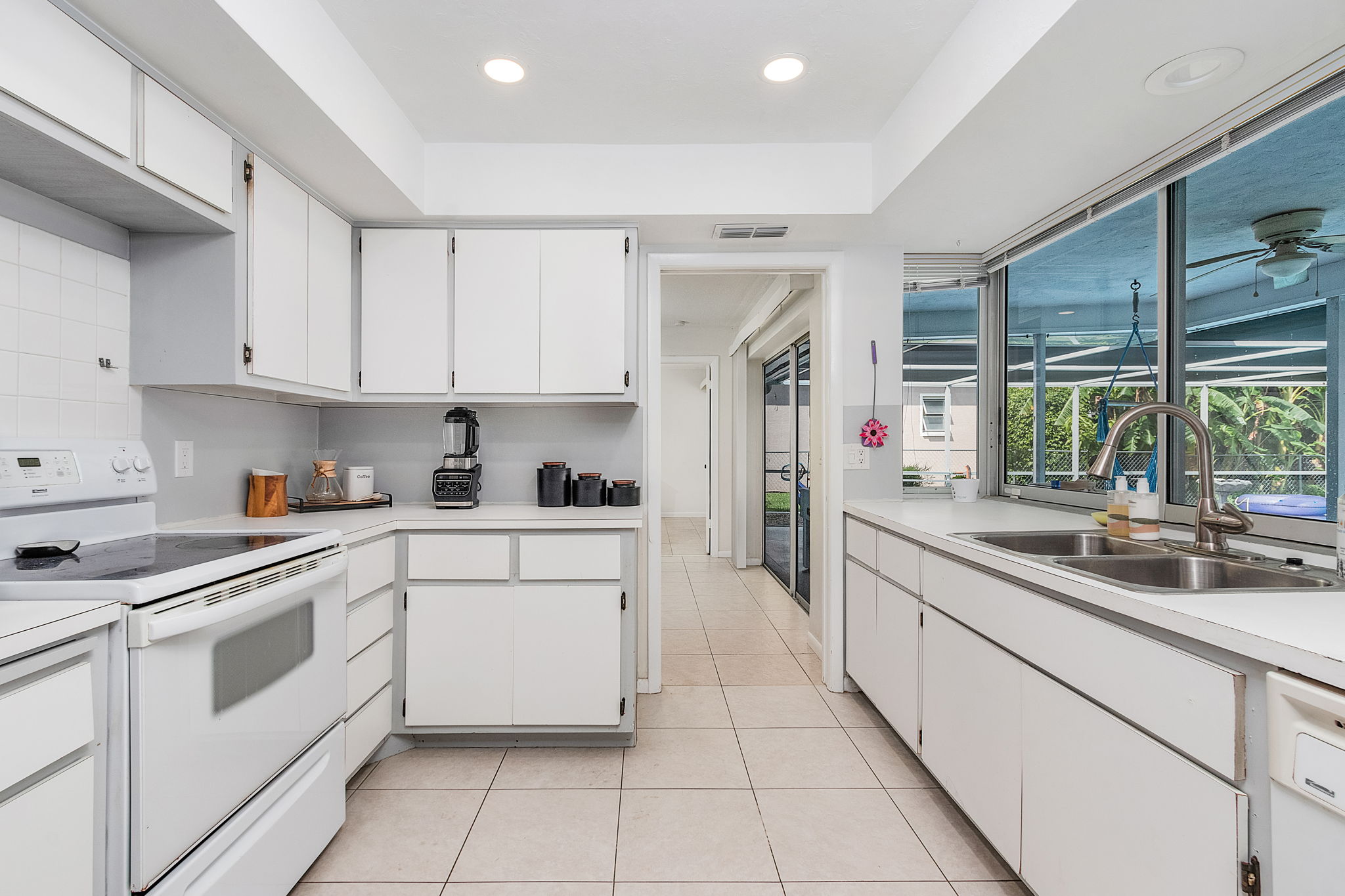419 Pinecrest Ct, Cape Coral, FL 33904, USA Photo 17