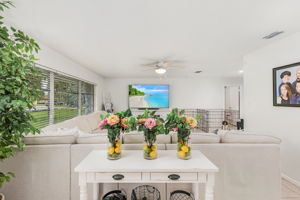419 Pinecrest Ct, Cape Coral, FL 33904, USA Photo 9