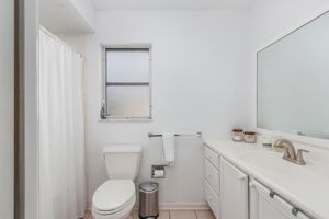 419 Pinecrest Ct, Cape Coral, FL 33904, USA Photo 13