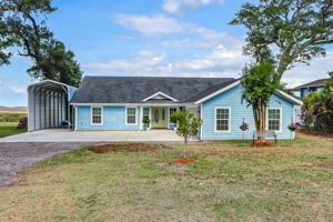 Welcome to 97502 Pirates Point Road