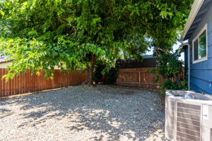 5924 Ashworth Way, Carmichael, CA 95608, US Photo 20