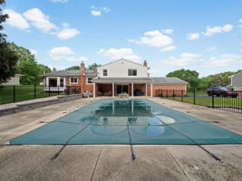 5833 Cochise Dr, West Bloomfield Township, MI 48322, USA Photo 6