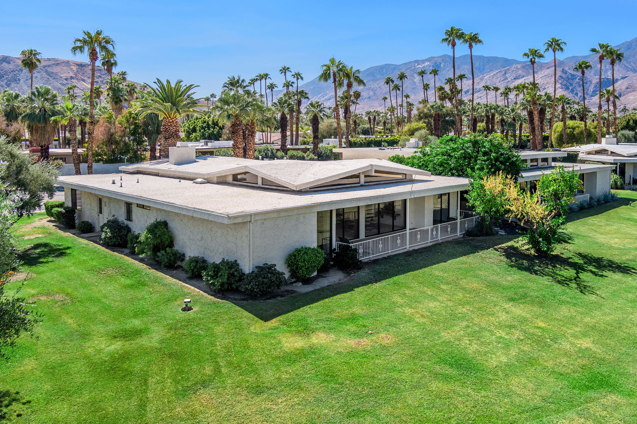 1536 S La Verne Way, Palm Springs, CA 92264 KetchumPhotography