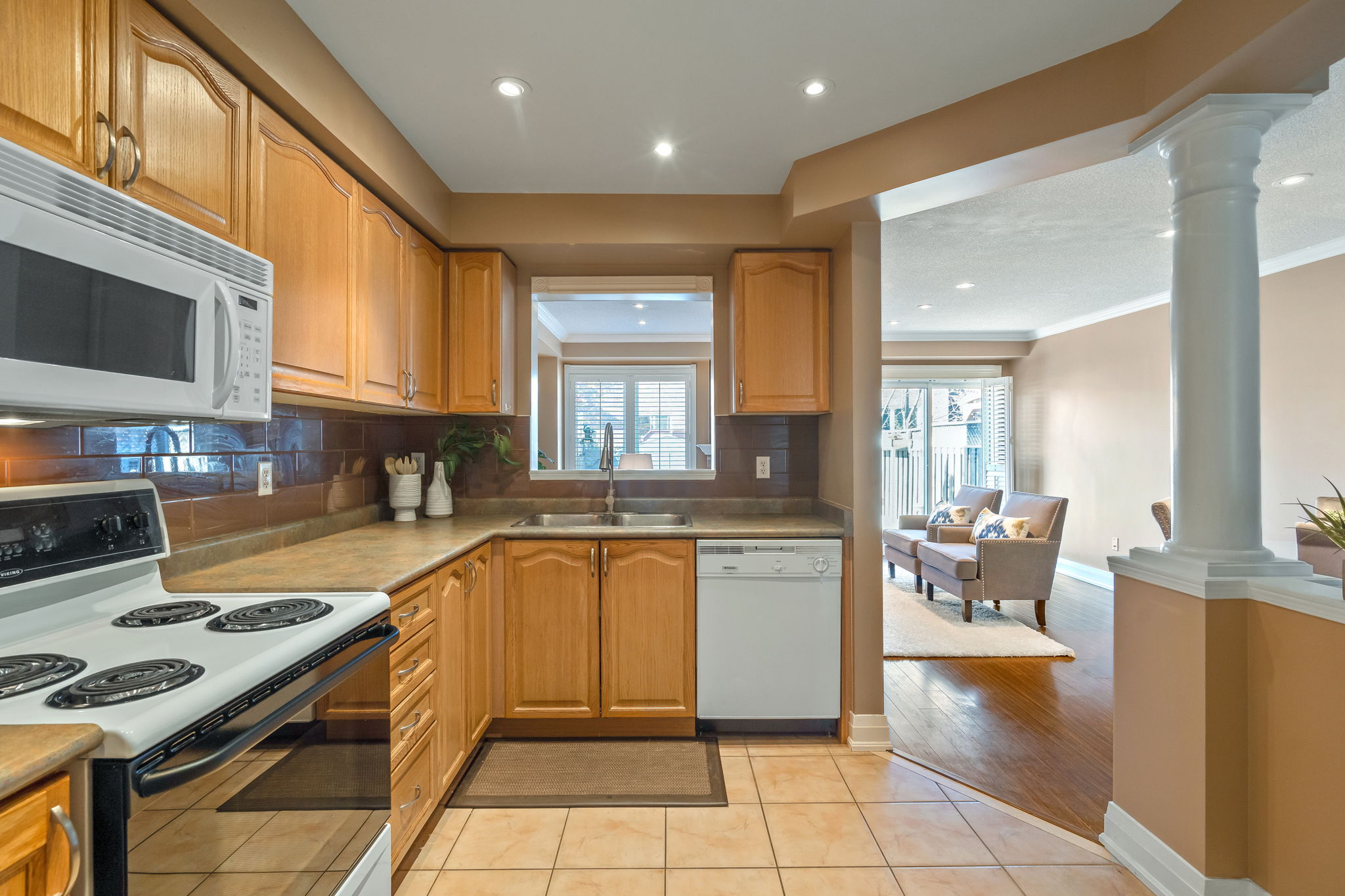 2109 Glenhampton Rd, Oakville, ON L6M 3W9, CA Photo 12