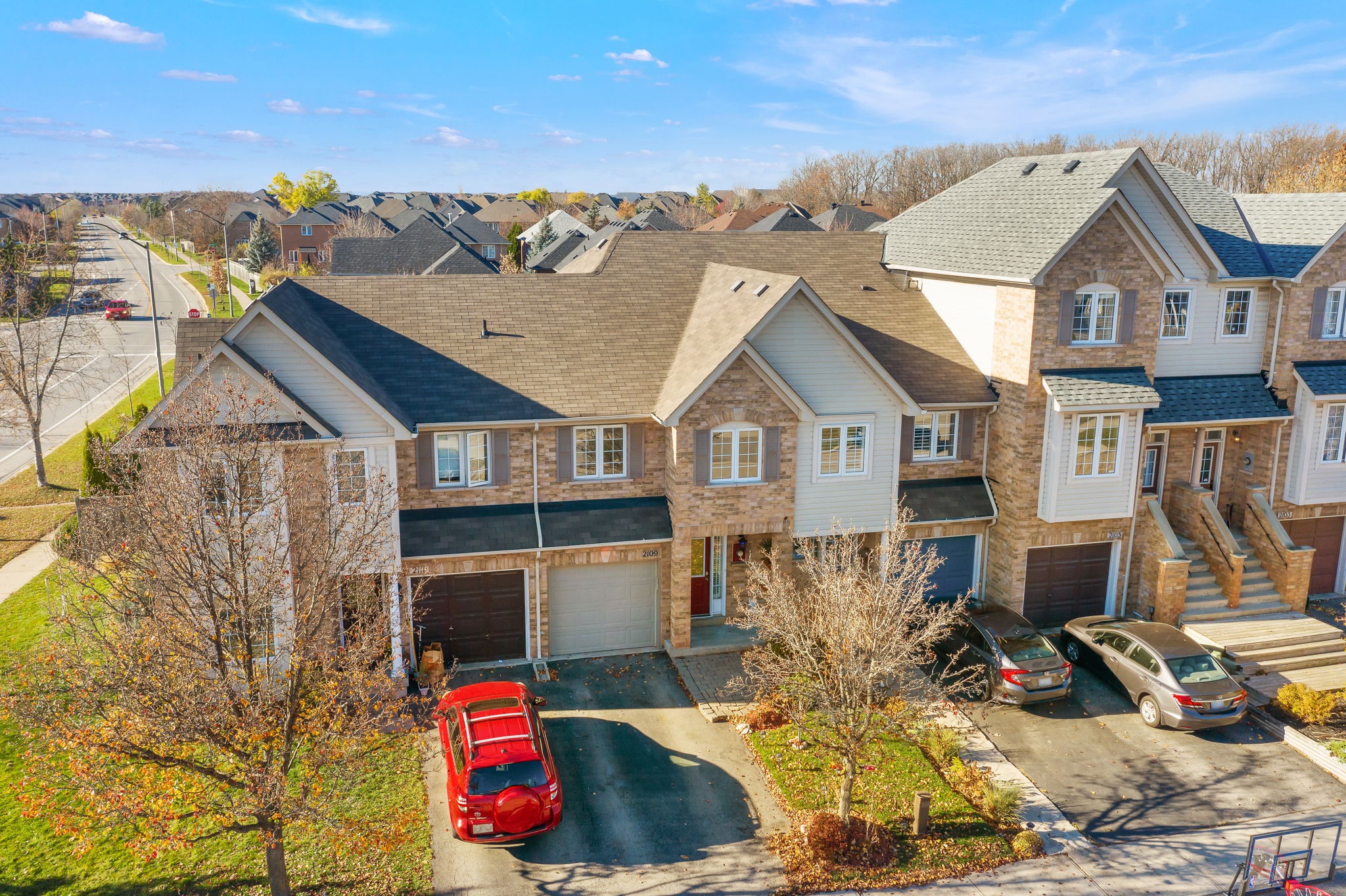 2109 Glenhampton Rd, Oakville, ON L6M 3W9, CA Photo 4