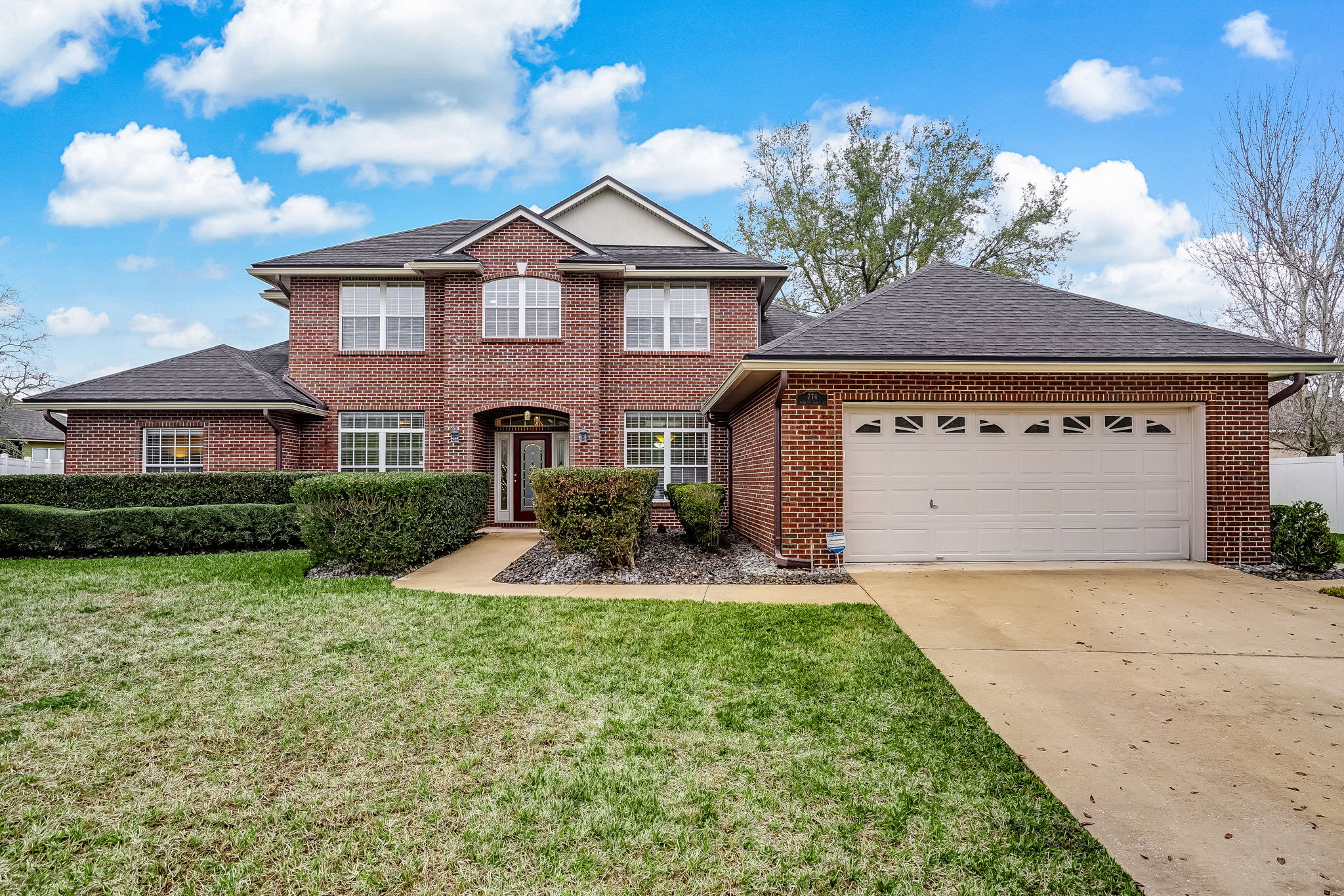 Welcome to 774 Palmetto Pl Ct