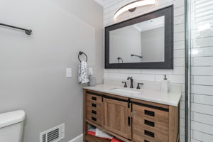 Owner's En-Suite Bath