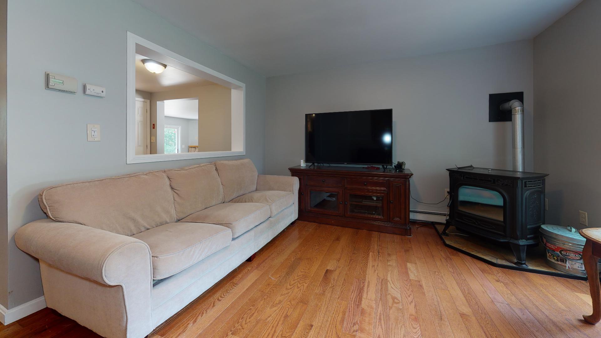 433 Jim Grant Rd, Lebanon, ME 04027, USA Photo 11