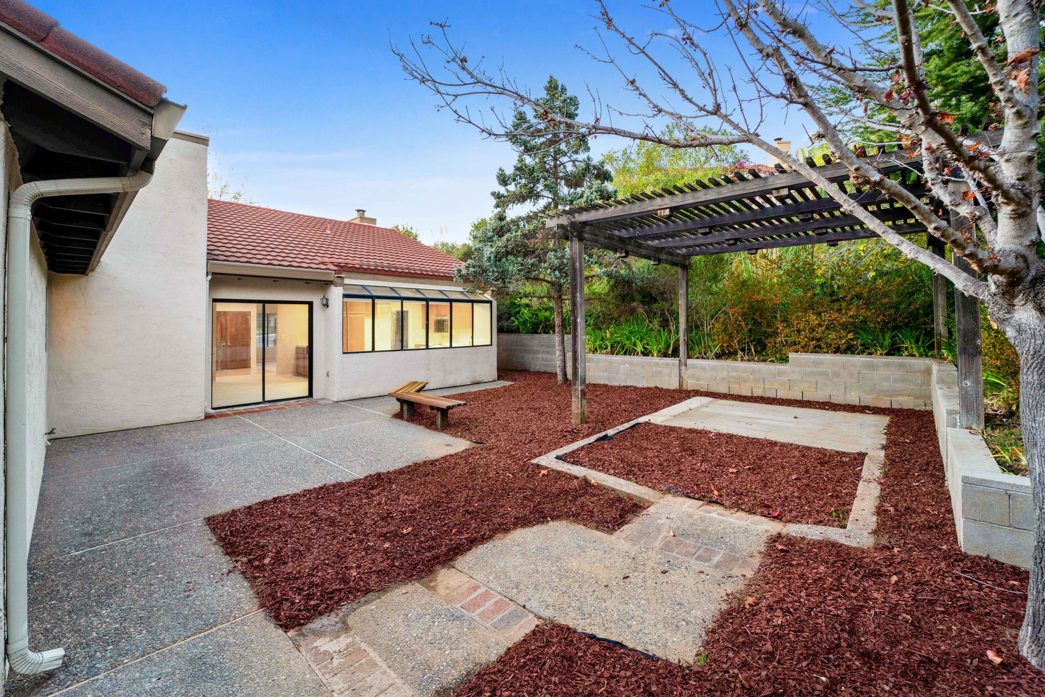 17252 Columbia Dr, Castro Valley Andrew De Vries, MBA