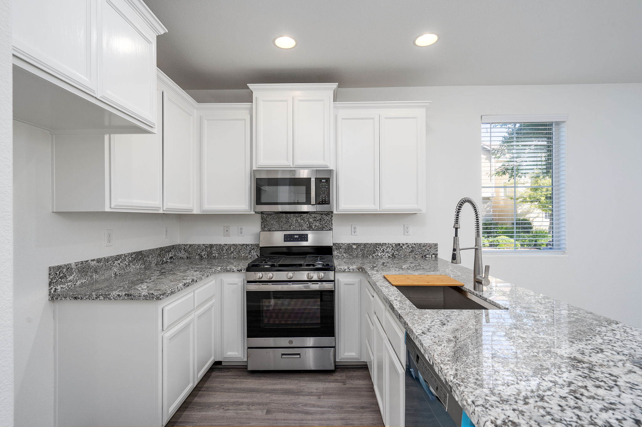 3020 Tice Creek Way, Sacramento, CA 95833, USA Photo 6