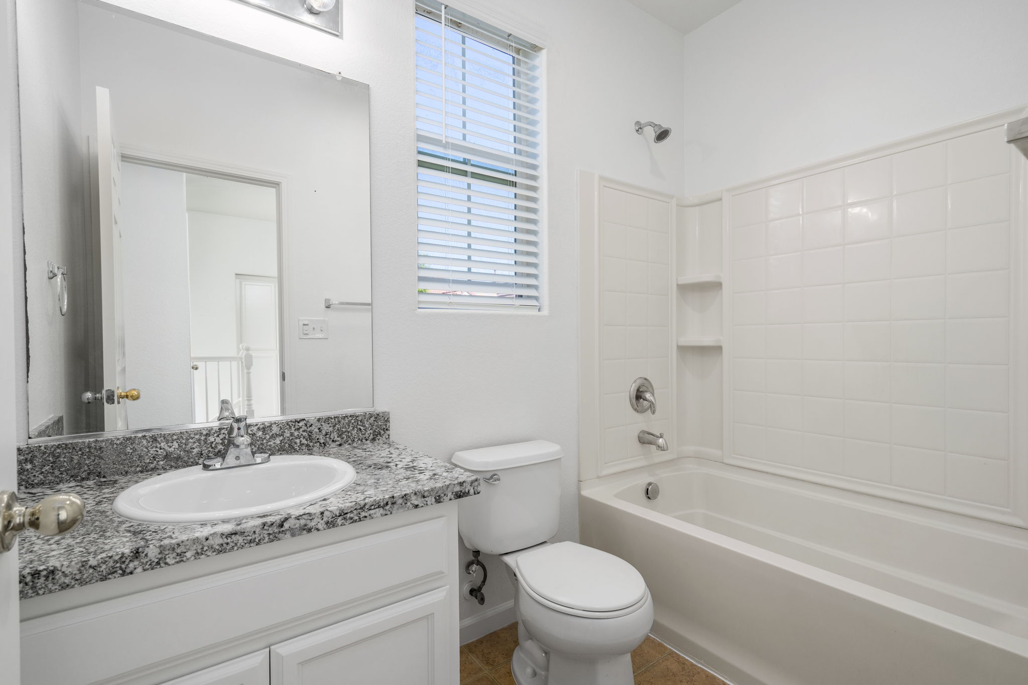 3020 Tice Creek Way, Sacramento, CA 95833, USA Photo 15