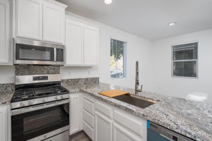 3020 Tice Creek Way, Sacramento, CA 95833, USA Photo 6
