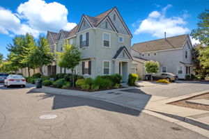3020 Tice Creek Way, Sacramento, CA 95833, USA Photo 0