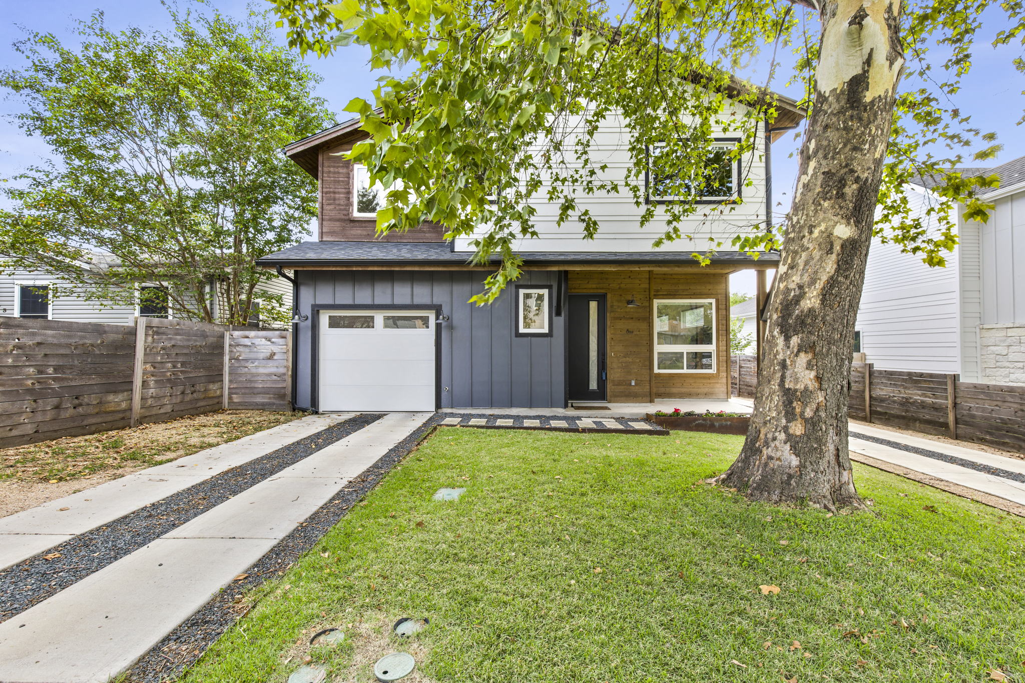 105 W 55th 1/2 St, Austin, TX 78751, USA Photo 2