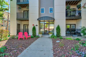 19 W 38th St #302, Minneapolis, MN 55409, US Photo 2