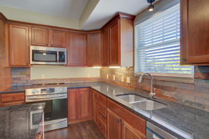 19 W 38th St #302, Minneapolis, MN 55409, US Photo 30