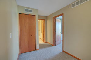 19 W 38th St #302, Minneapolis, MN 55409, US Photo 41