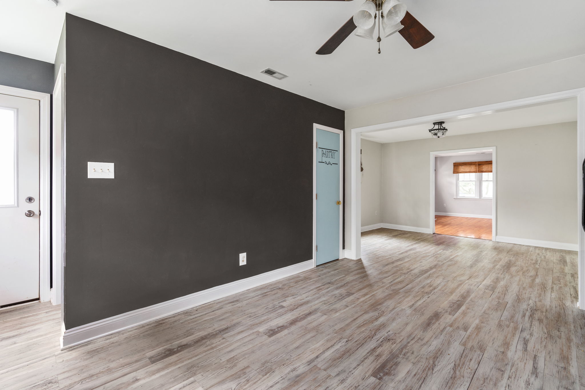 232 Walnut St, Berryville, VA 22611, US Photo 8