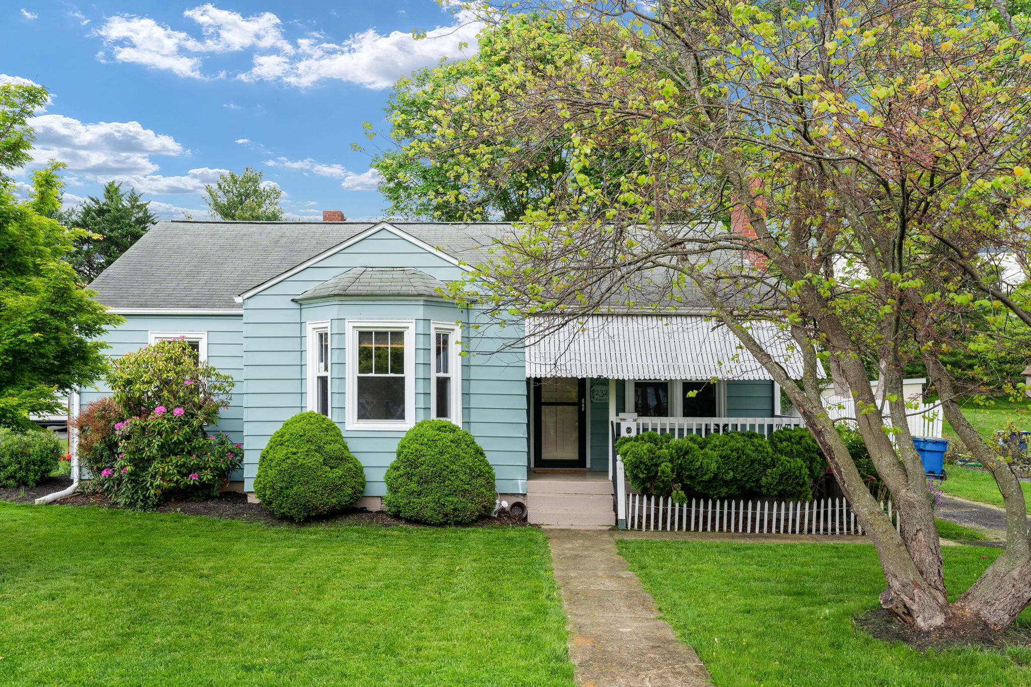 232 Walnut St, Berryville, VA 22611, US Photo 2