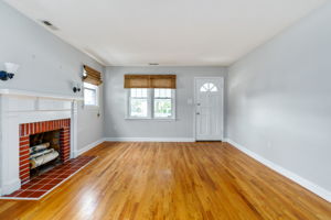 232 Walnut St, Berryville, VA 22611, US Photo 2
