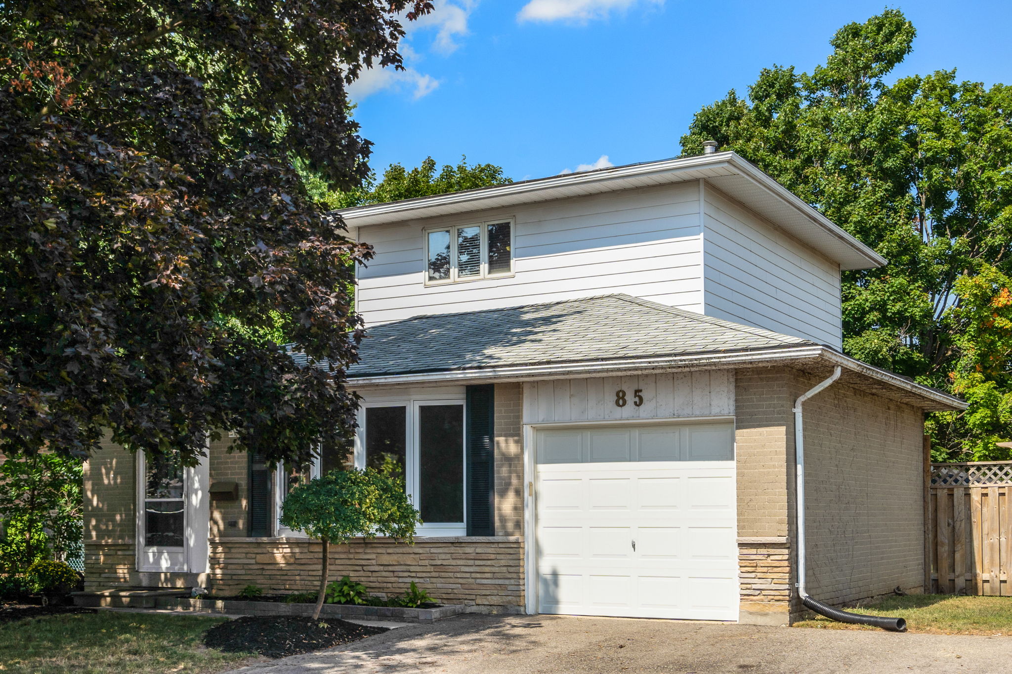 85 Lawrence Ave, Orangeville, ON L9W 1S6, CA