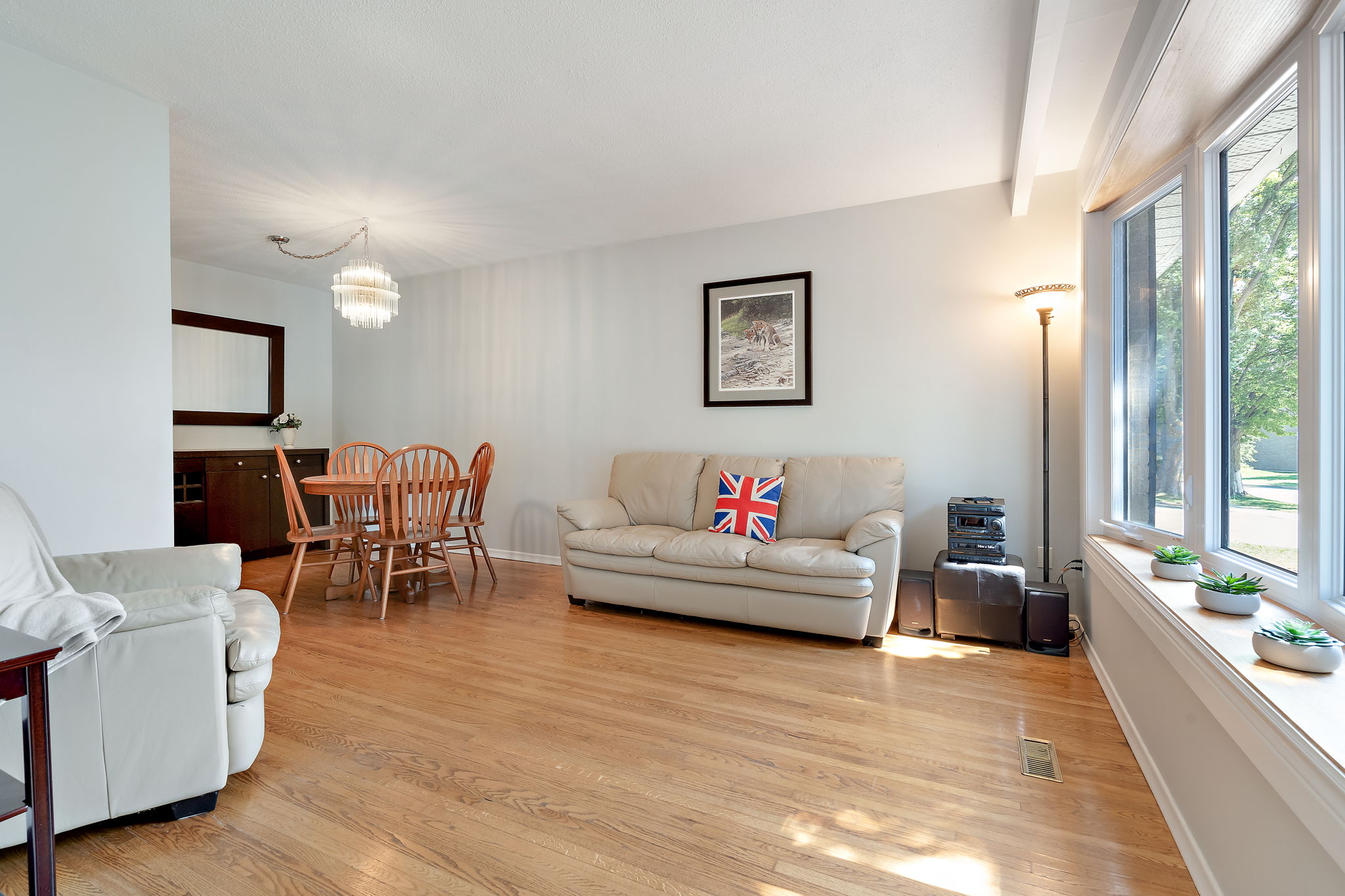 85 Lawrence Ave, Orangeville, ON L9W 1S6, CA Photo 7