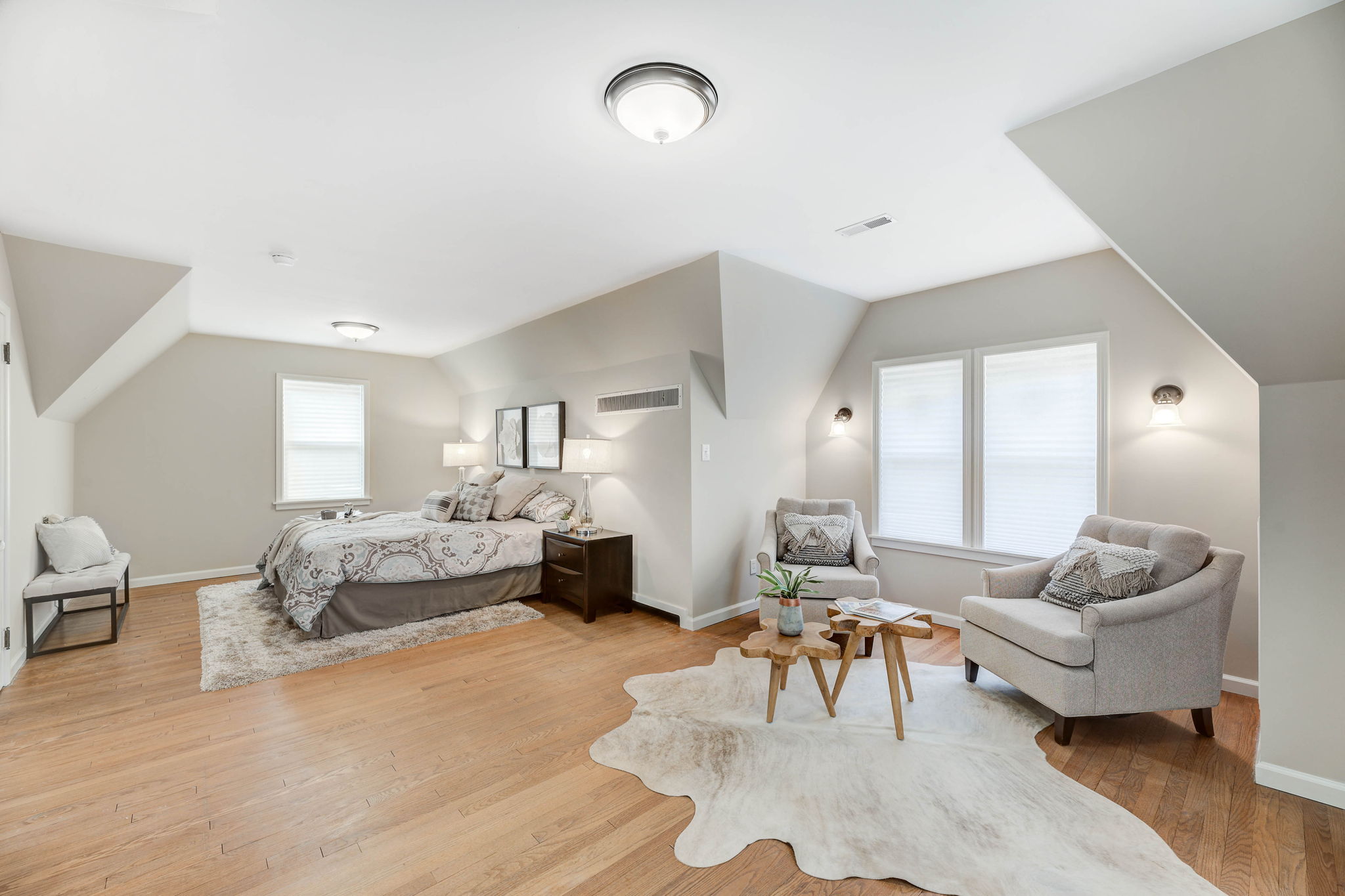 Upper Level Bedroom 1