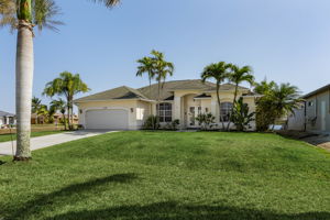 4206 Gulfstream Pkwy, Cape Coral, FL 33993, US Photo 0