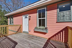 Deck/Entrance to Unit 3