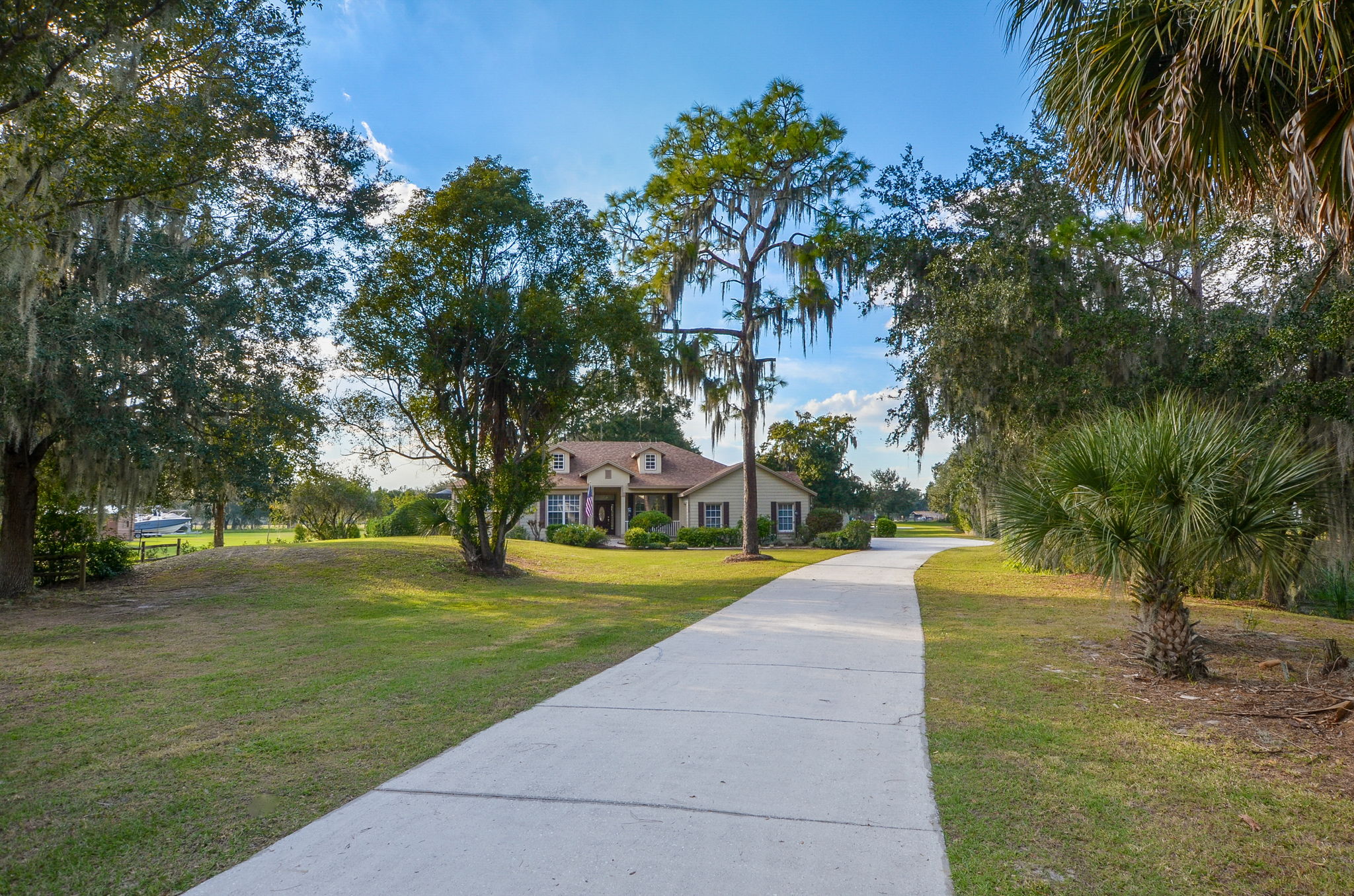 10513 Lithia Estates Dr, Lithia HD Showings Architectural and Real